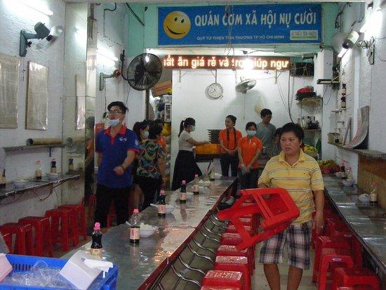 Nu Cuoi Charity Restaurant